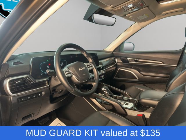 Used 2025 Kia Telluride S image 11