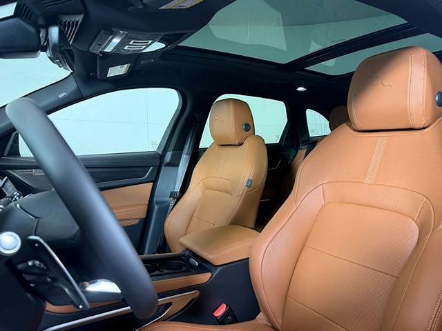 New 2026 Jaguar F-PACE R-Dynamic S image 5