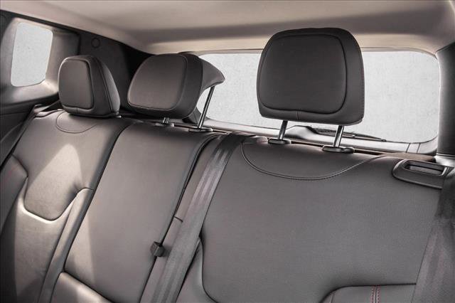 Used 2019 Jeep Renegade Trailhawk AWD/4WD image 27