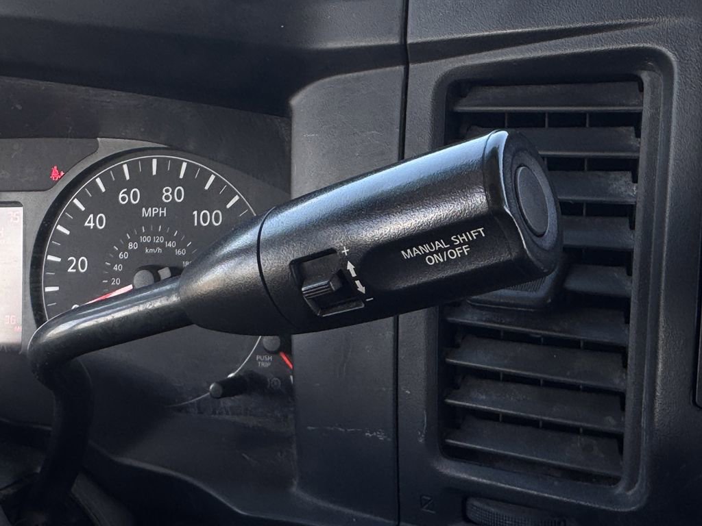 Used 2020 Nissan NV 2500 SV image 18