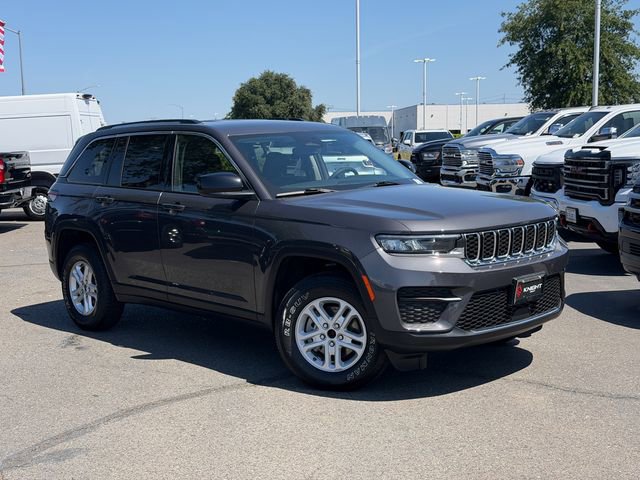 Used 2023 Jeep Grand Cherokee Laredo AWD/4WD video 2