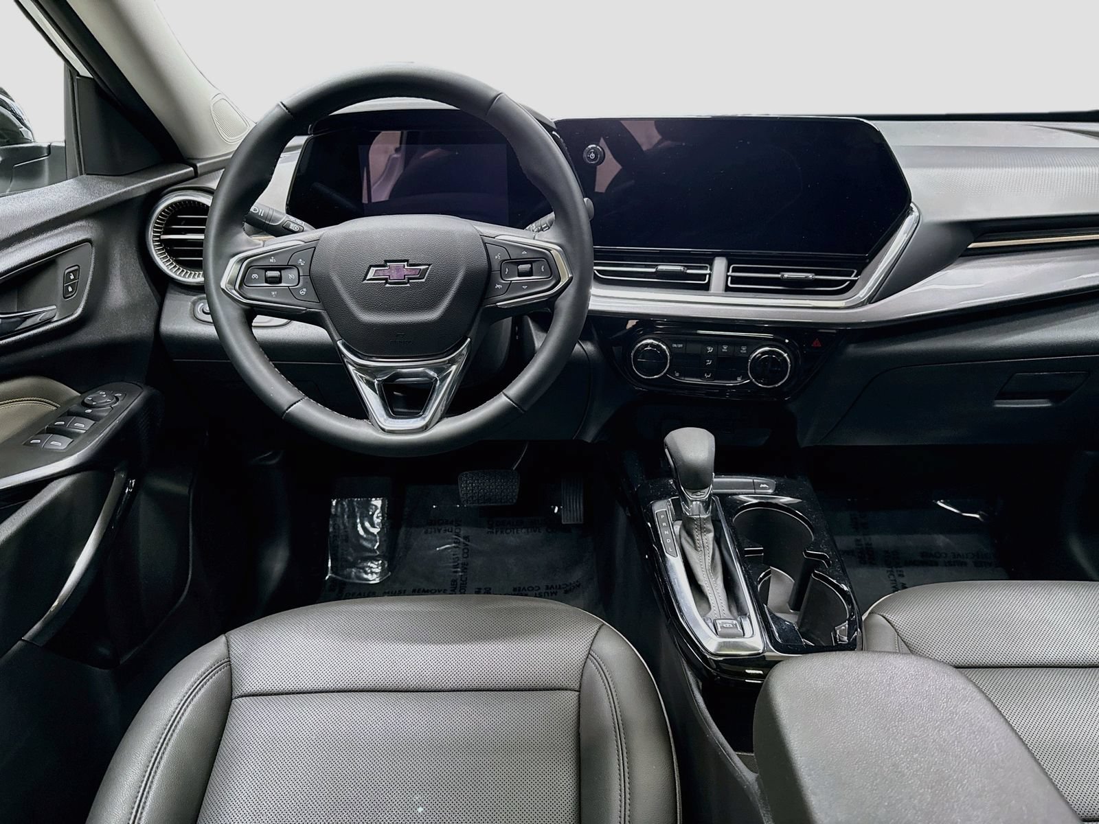 New 2026 Chevrolet Trax ACTIV w/ Sunroof Package FWD image 28