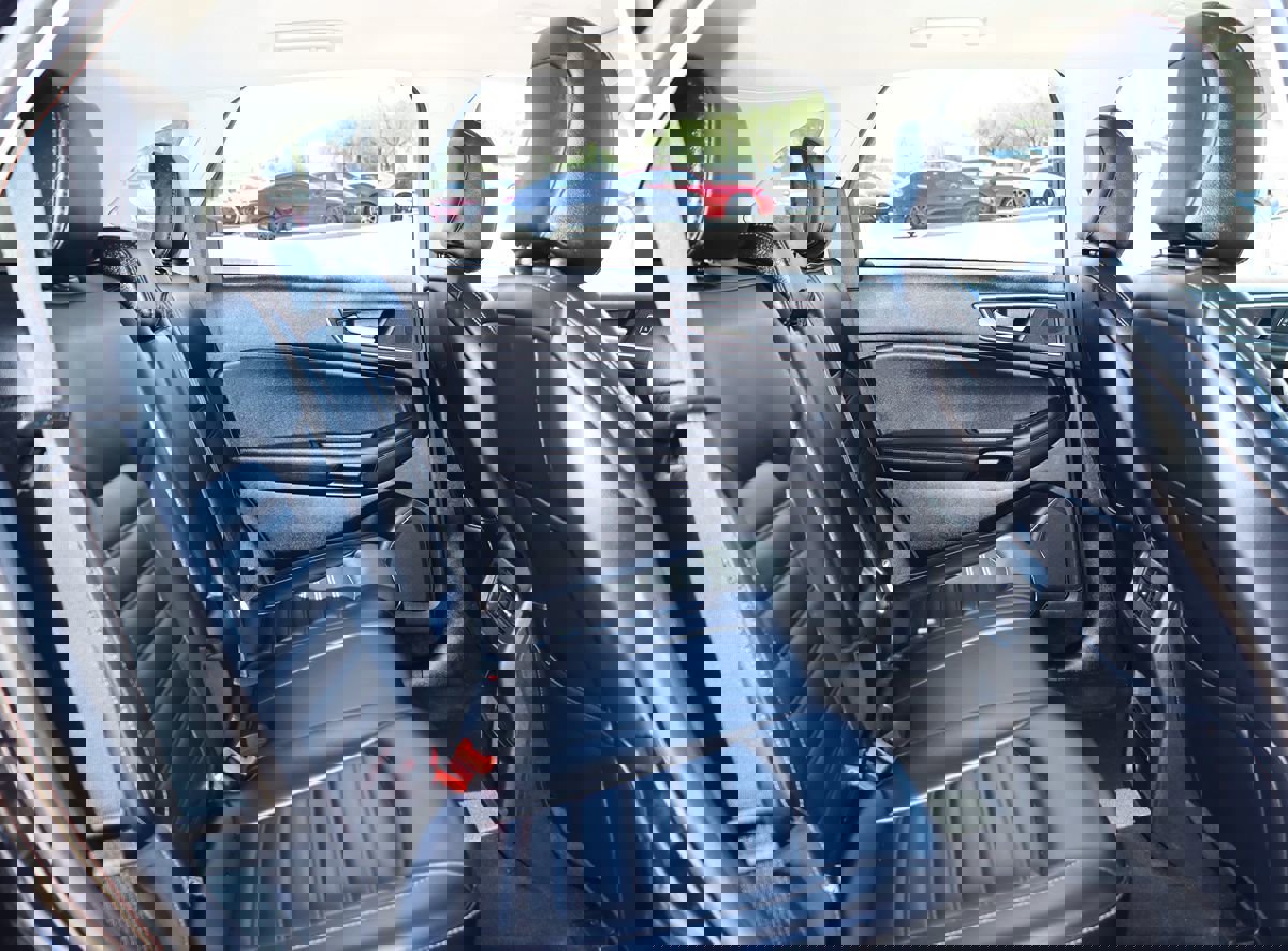 Used 2024 Ford Edge SEL image 28