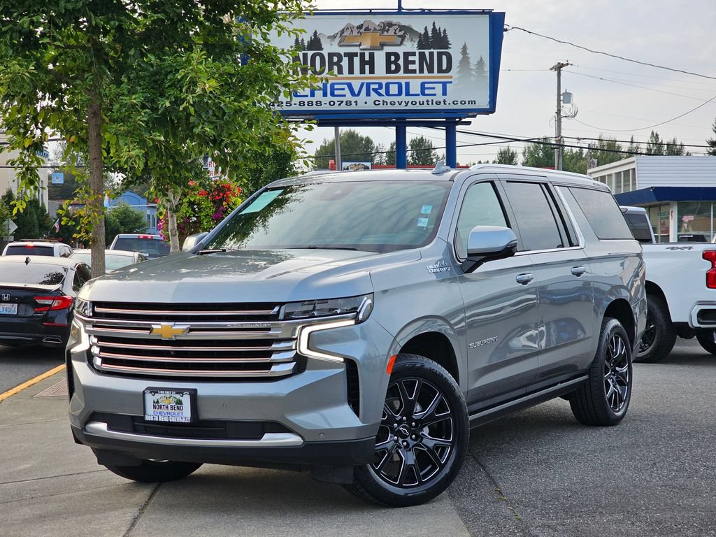 Used 2023 Chevrolet Suburban High Country w/ Premium Package 2 AWD/4WD image 1
