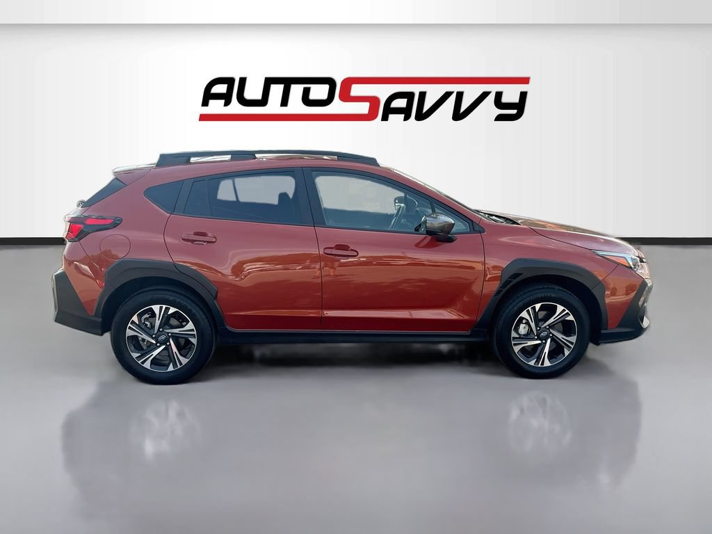 Used 2024 Subaru Crosstrek 2.0i Premium w/ Crosstrek Mirror Package AWD/4WD image 8