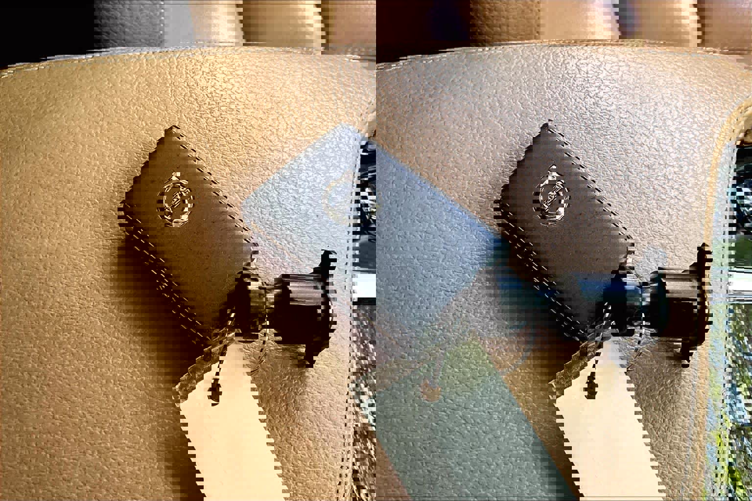 Used 2018 Volvo XC90 T6 Momentum w/ Convenience Package AWD/4WD image 14