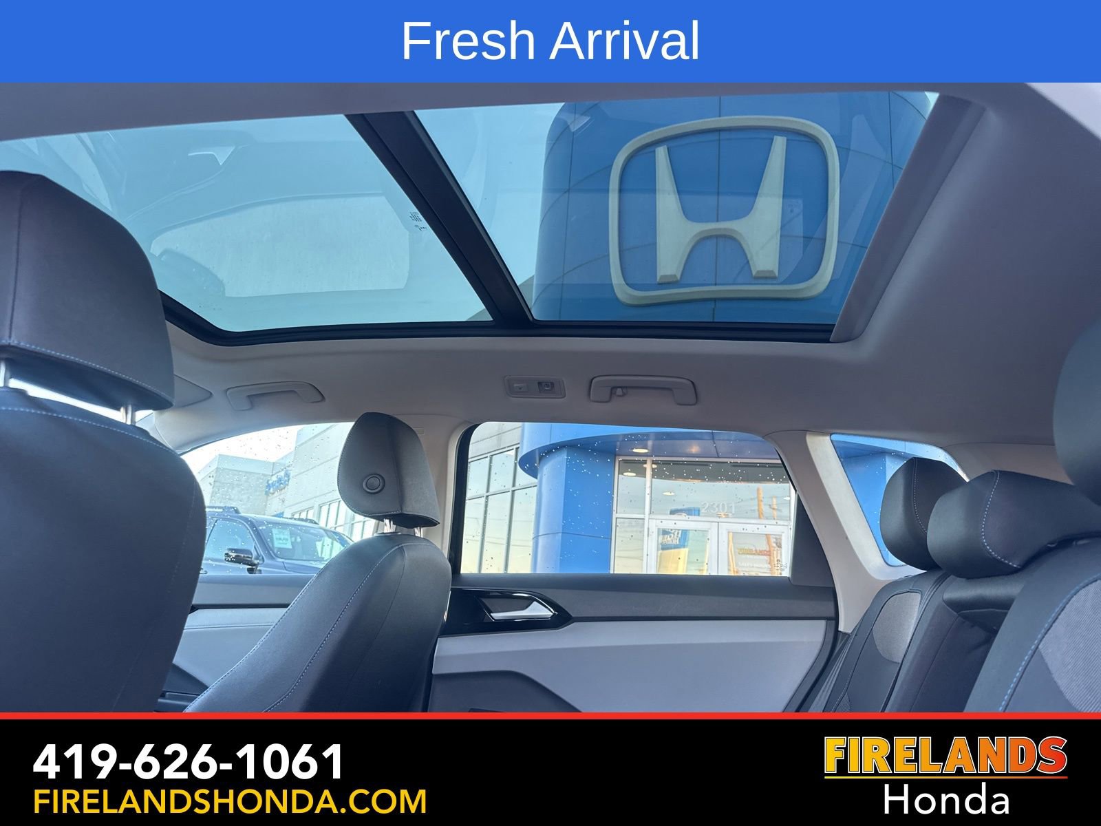 Used 2024 Volkswagen Taos SE image 28