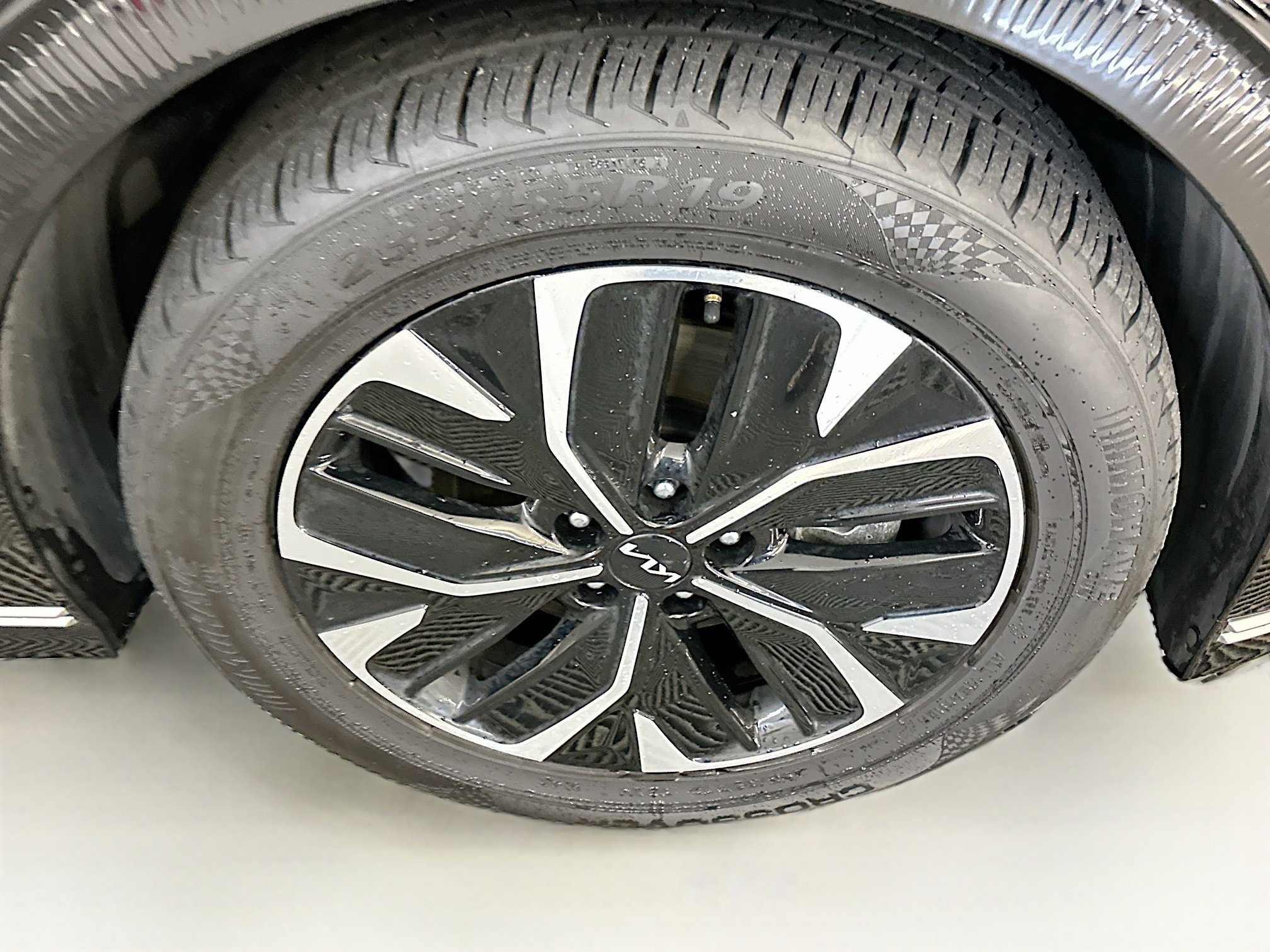 Used 2023 Kia EV6 Wind image 11