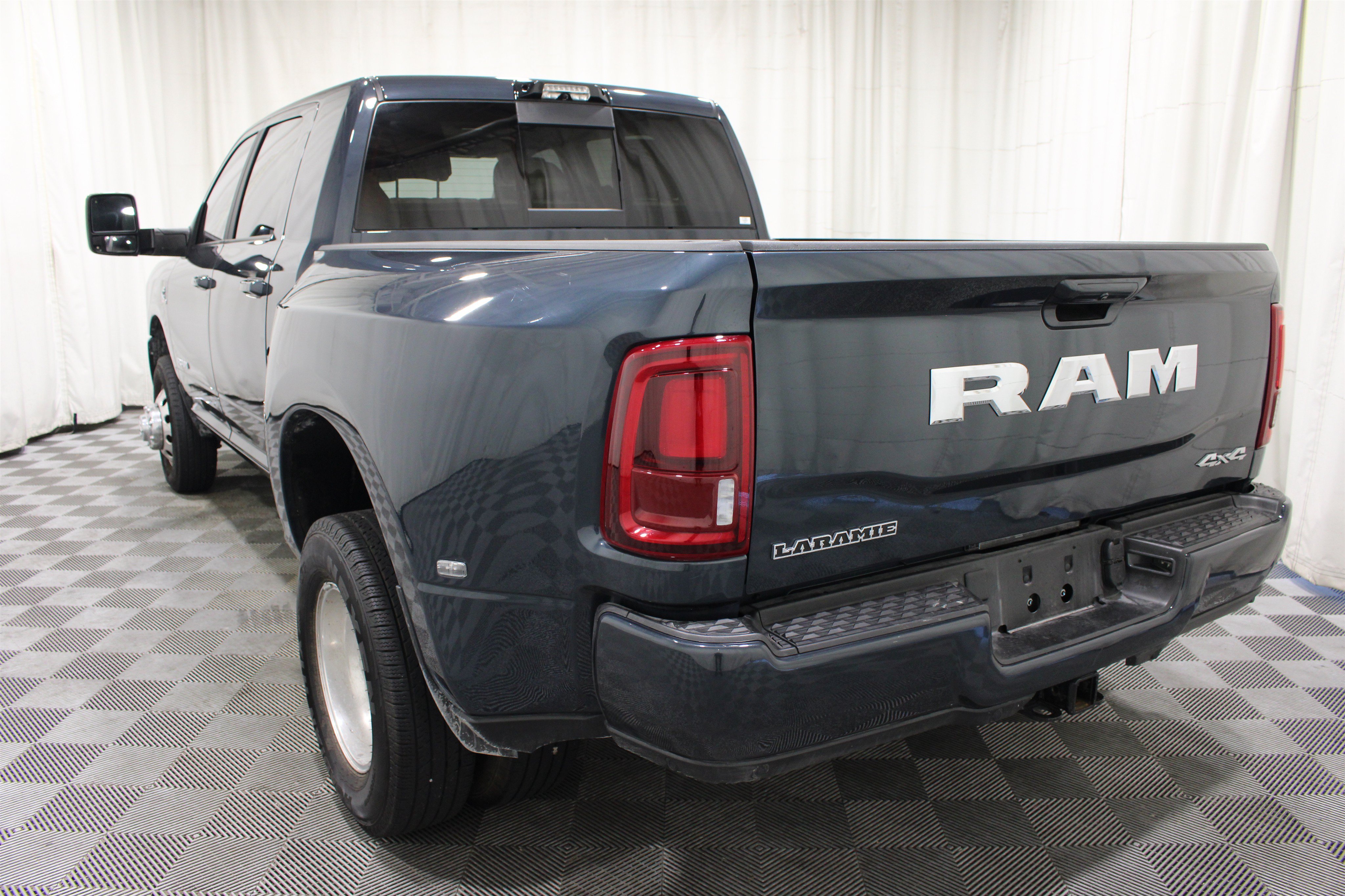 Used 2026 RAM 3500 Laramie AWD/4WD image 35