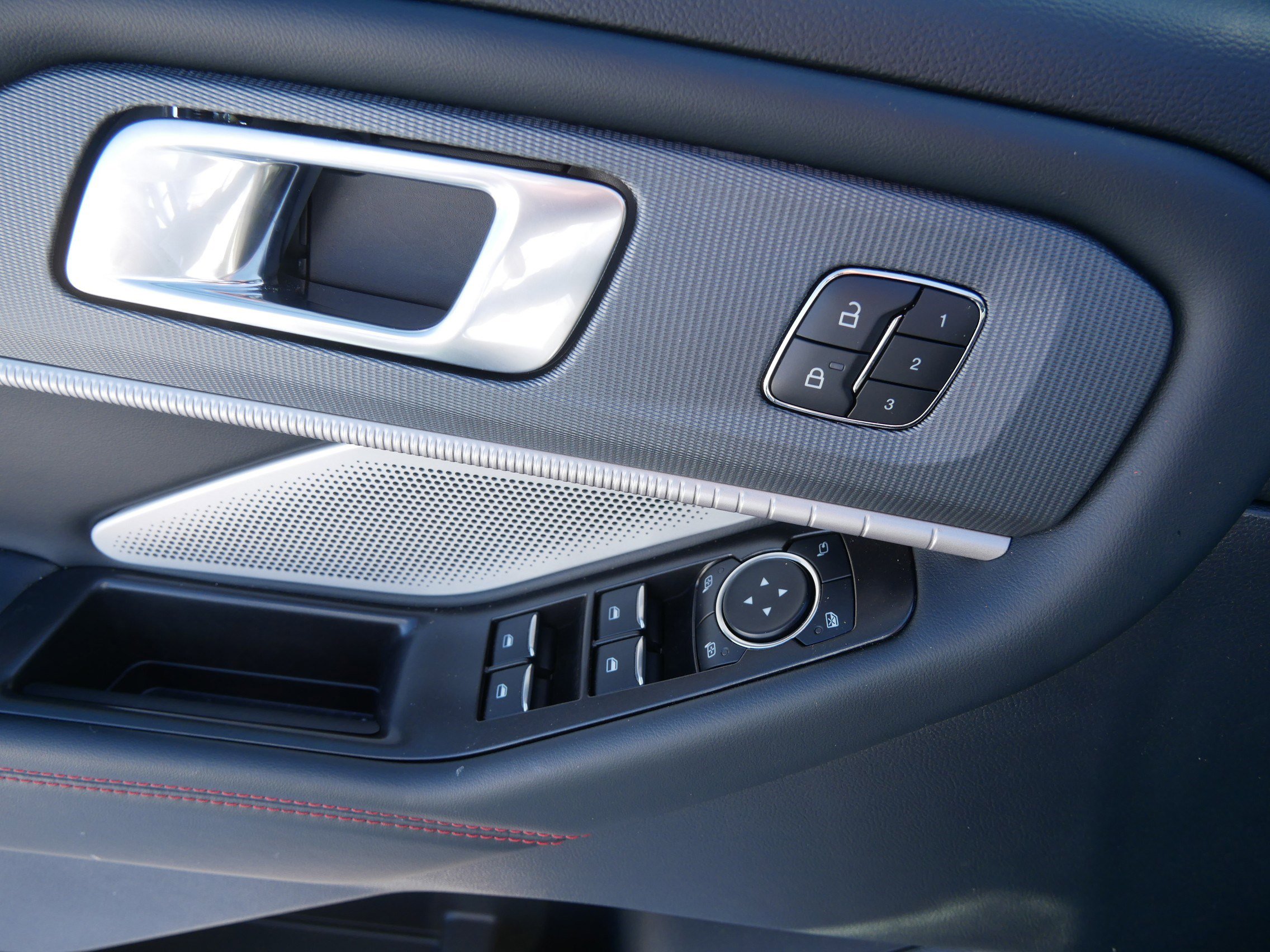 Used 2026 Ford Explorer ST w/ Sun And Sound Package image 11