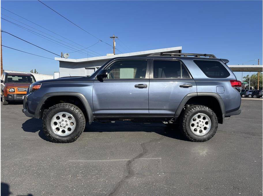Used 2013 Toyota 4Runner Trail image 2