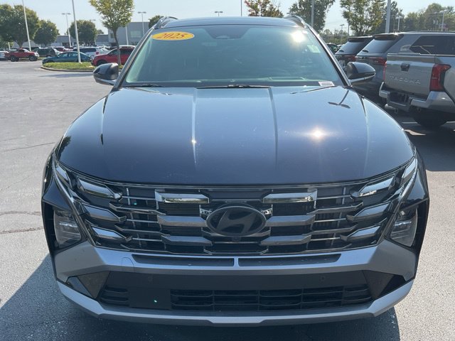 Used 2025 Hyundai Tucson Limited AWD/4WD image 4