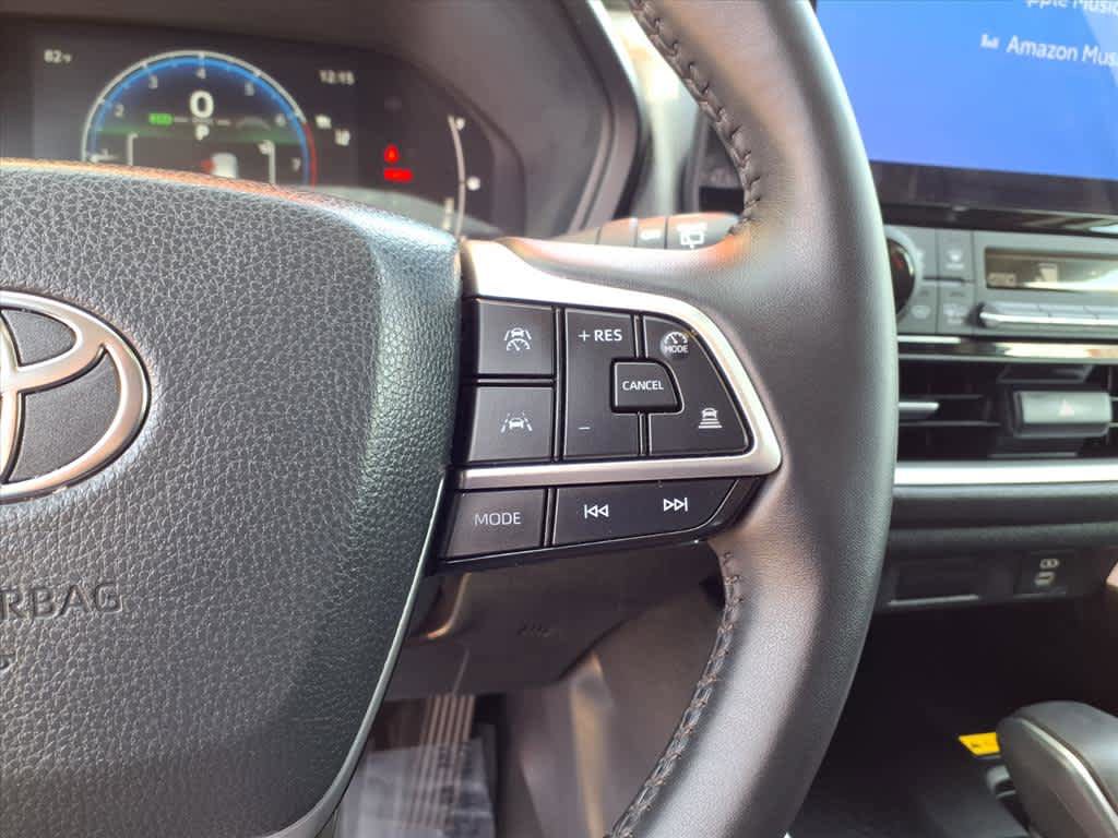 Certified 2025 Toyota Grand Highlander FWD image 11