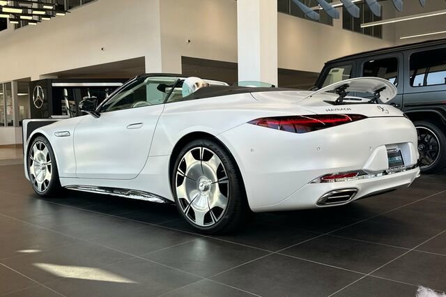 New 2026 Mercedes-Benz Maybach SL 680 image 6