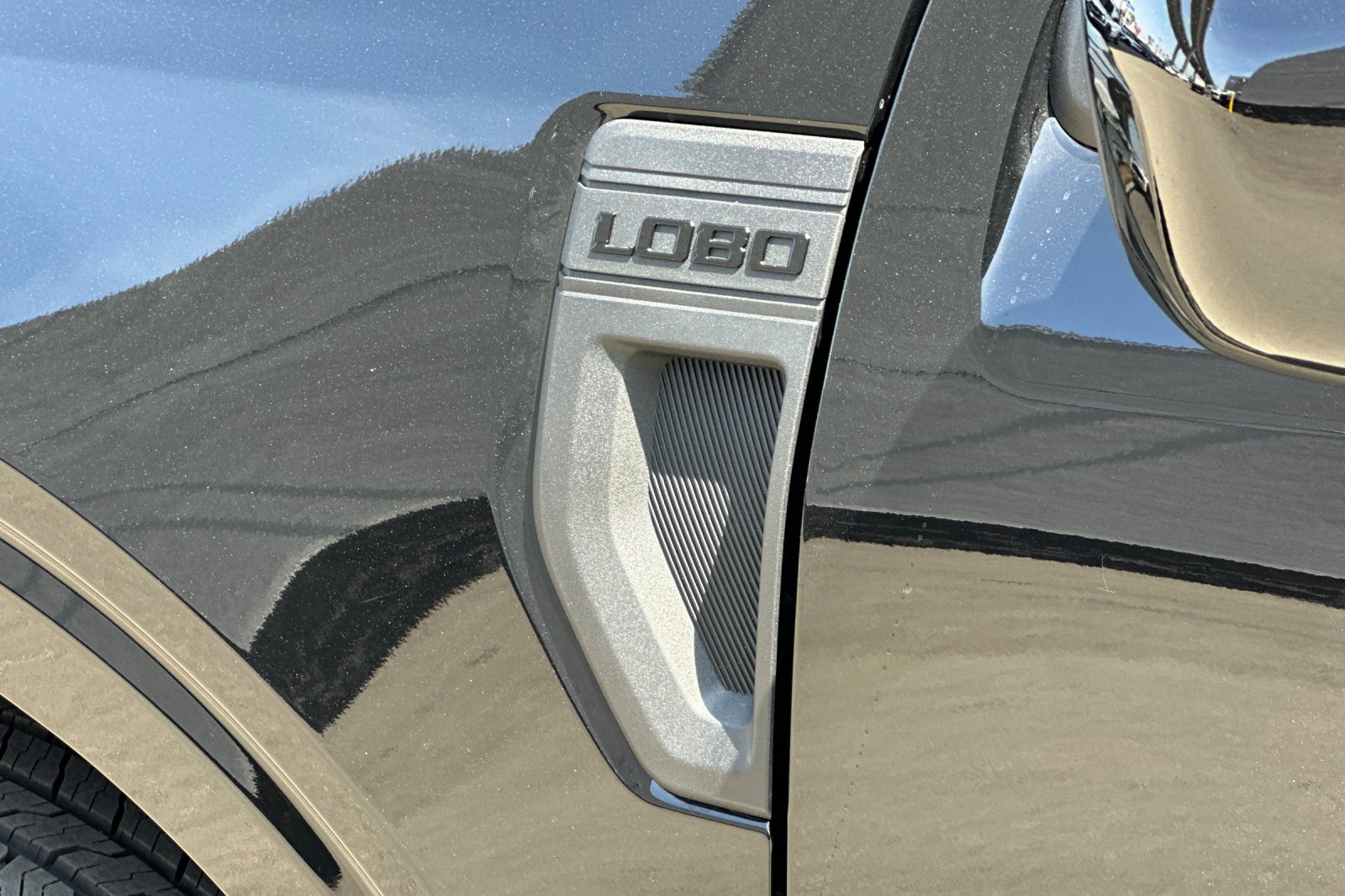 New 2025 Ford Maverick Lobo image 24