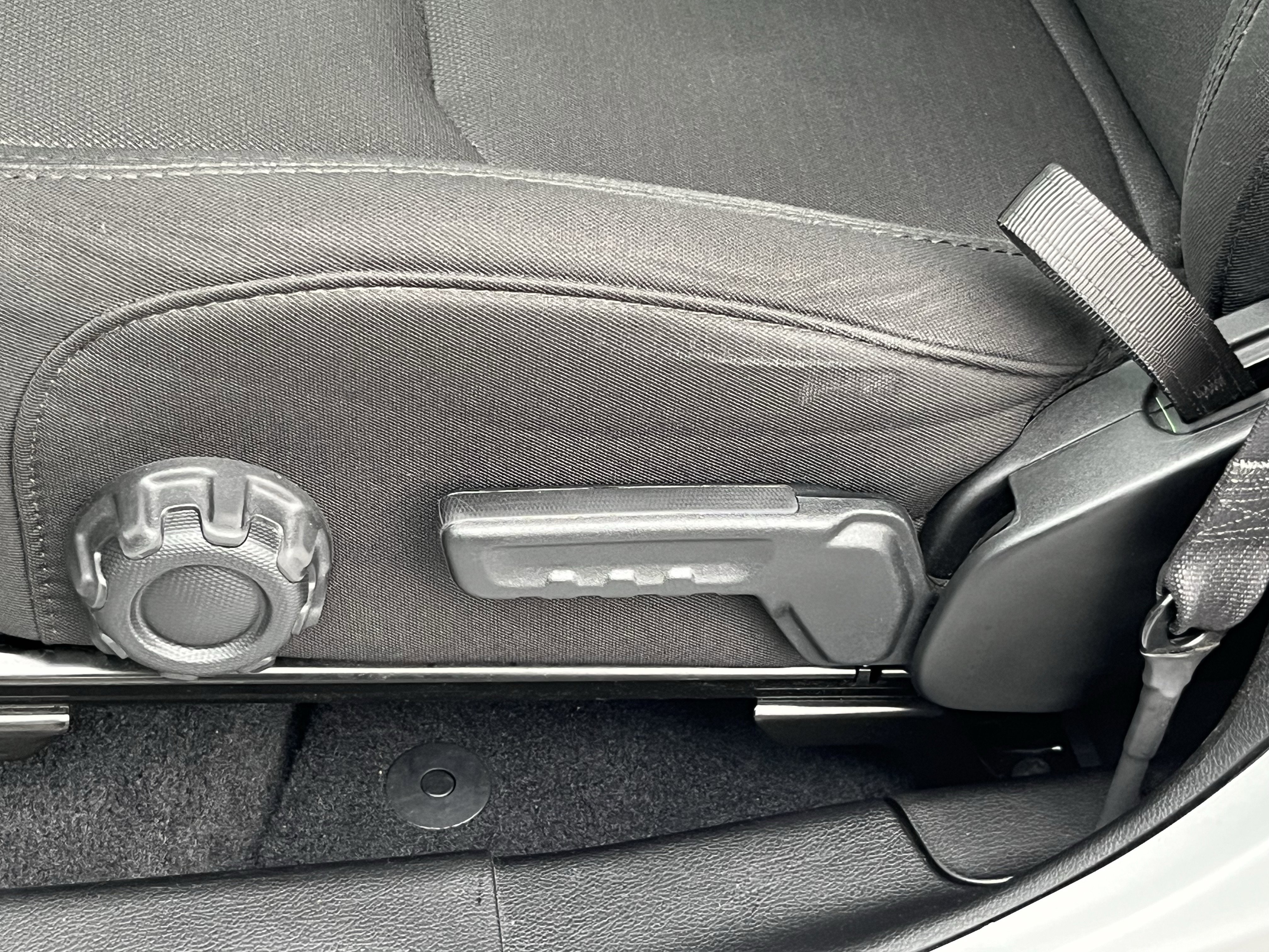 Used 2023 Jeep Wrangler Willys 4xe w/ Sun & Screen Package image 14