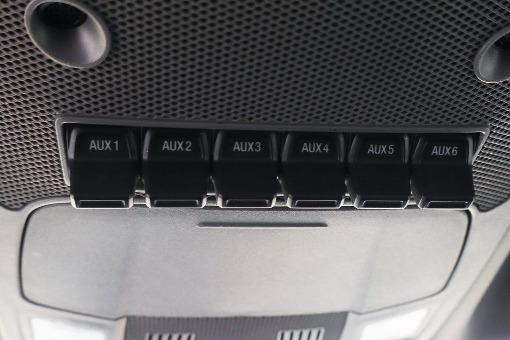 Used 2020 Ford F550 2WD Regular Cab Super Duty image 30