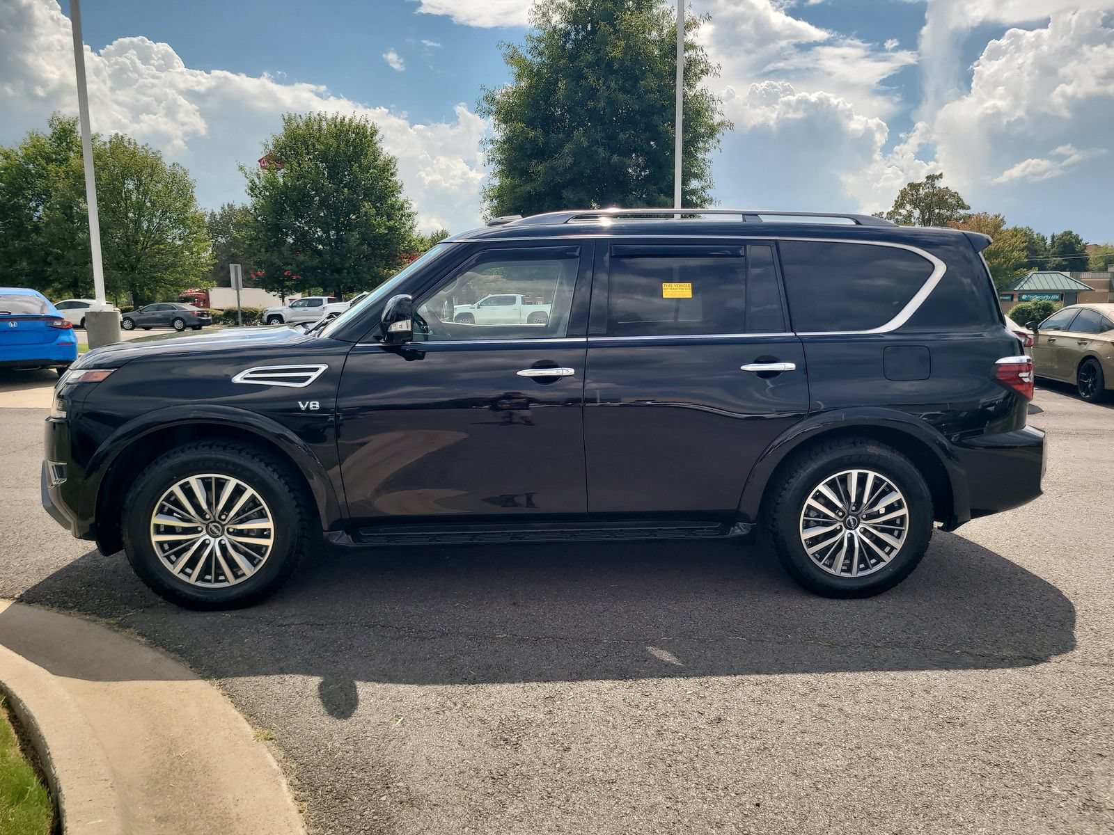 Used 2021 Nissan Armada SL w/ Captain's Chairs Package RWD image 6