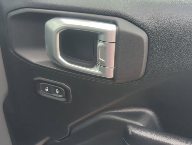 Used 2020 Jeep Wrangler Unlimited Sport image 27