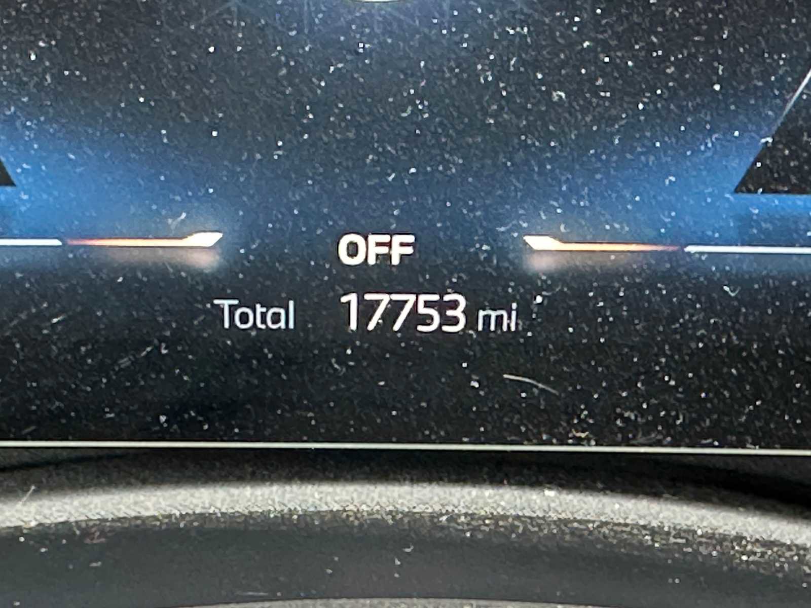 Used 2023 BMW 760i xDrive image 26