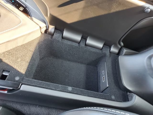 Used 2024 Chevrolet Corvette Z06 image 31