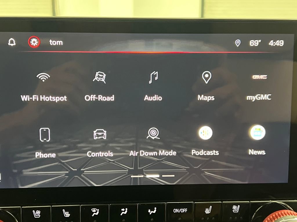 Used 2024 GMC Canyon AT4X image 47