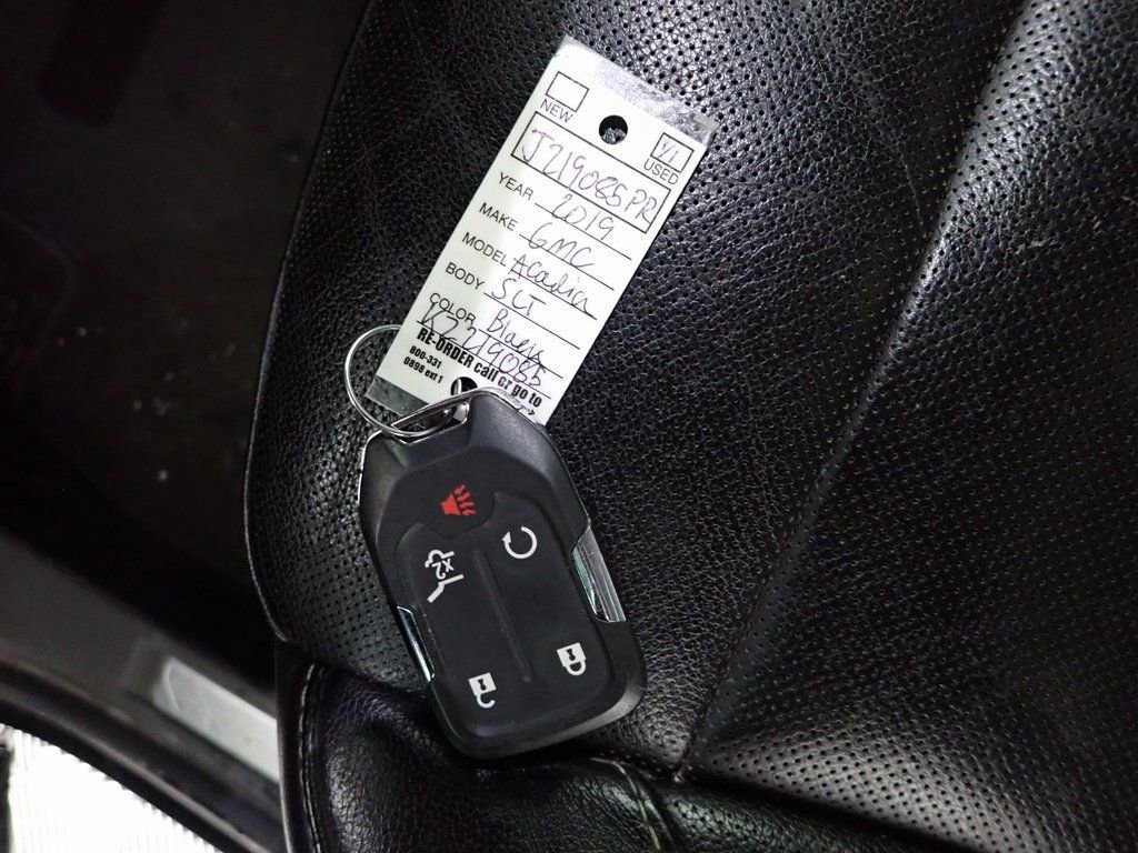 Used 2019 GMC Acadia SLT image 38