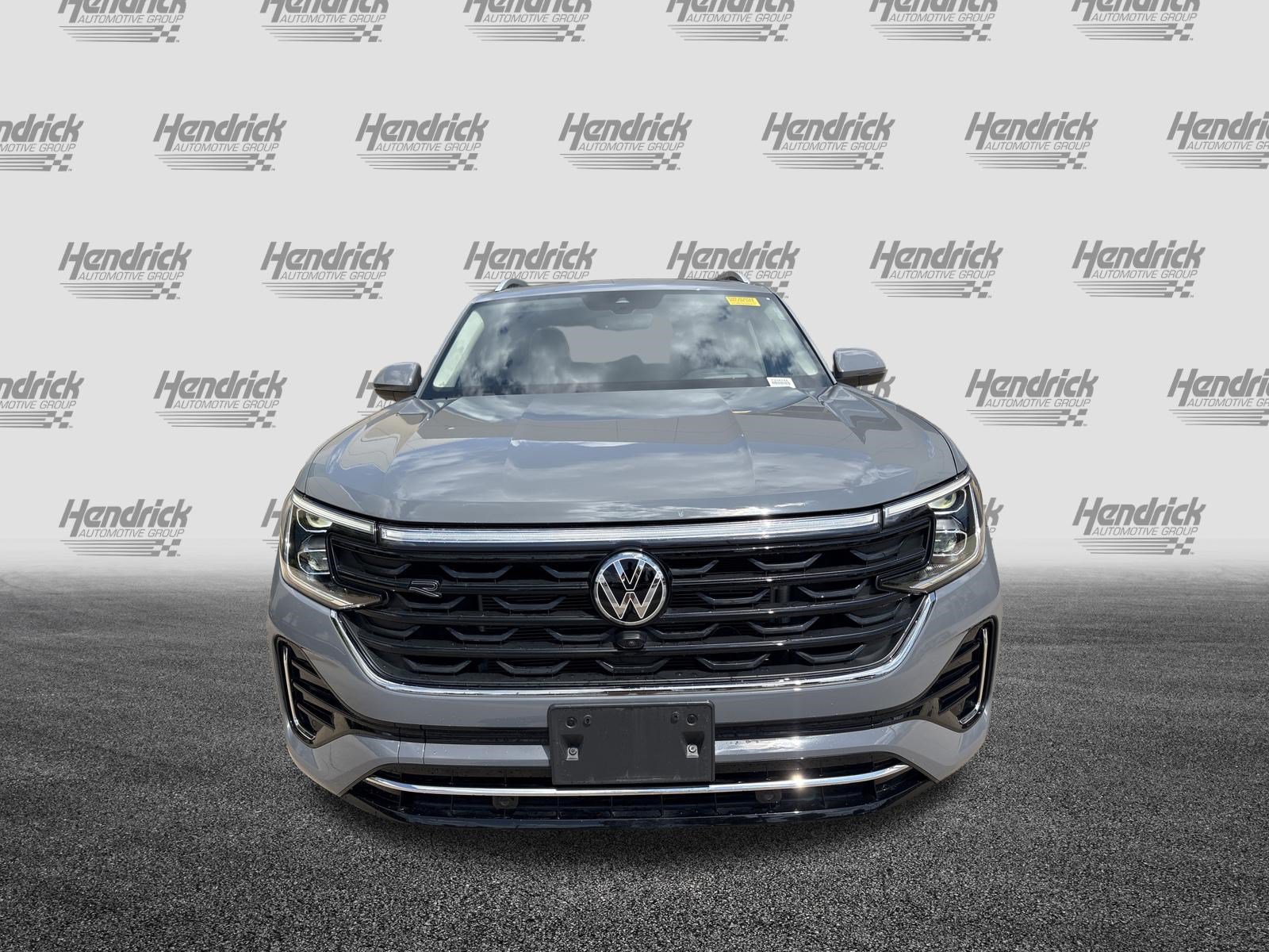 Used 2025 Volkswagen Atlas SEL Premium R-Line AWD/4WD image 3