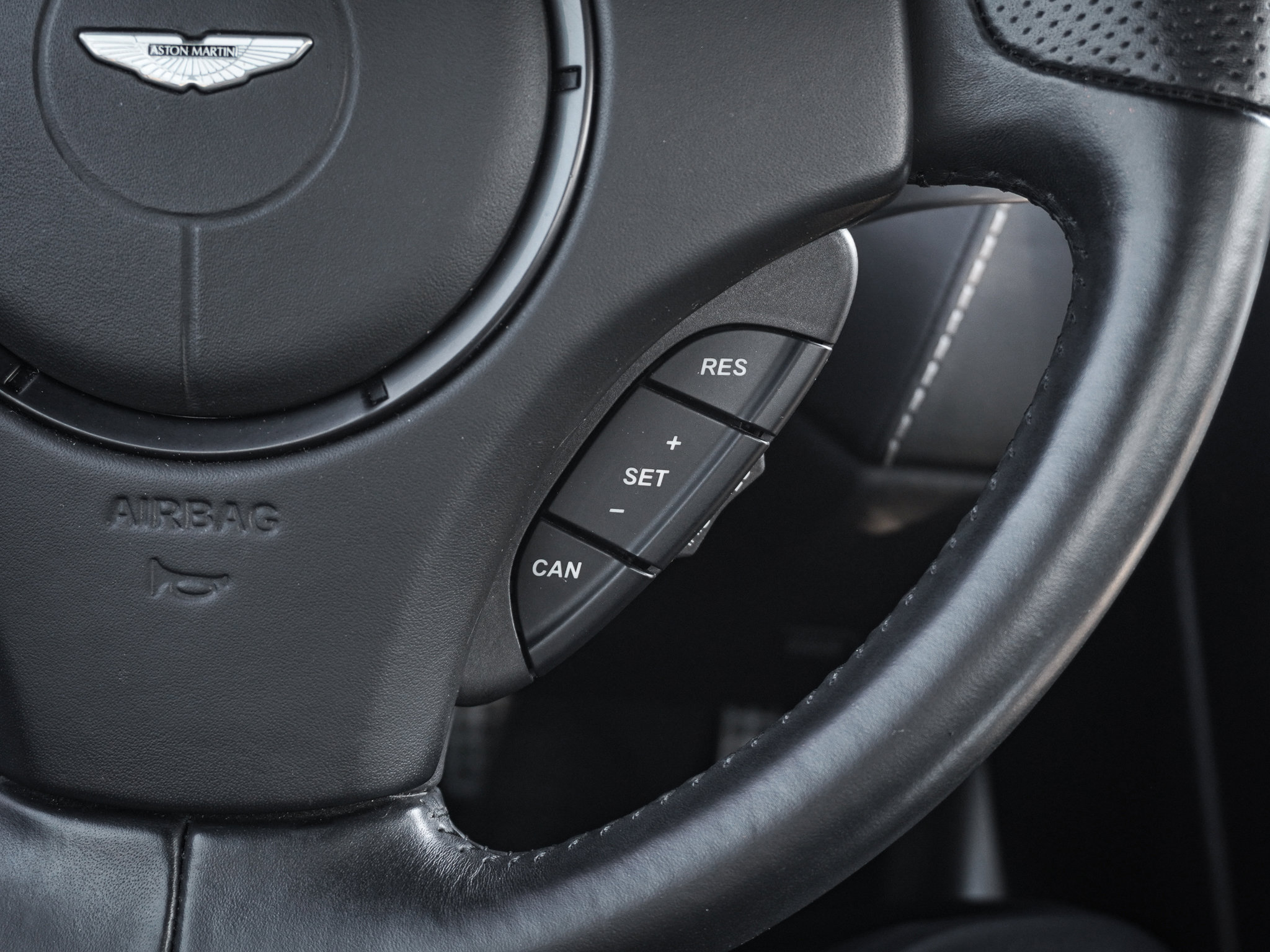 Used 2012 Aston Martin DBS Carbon Black image 19