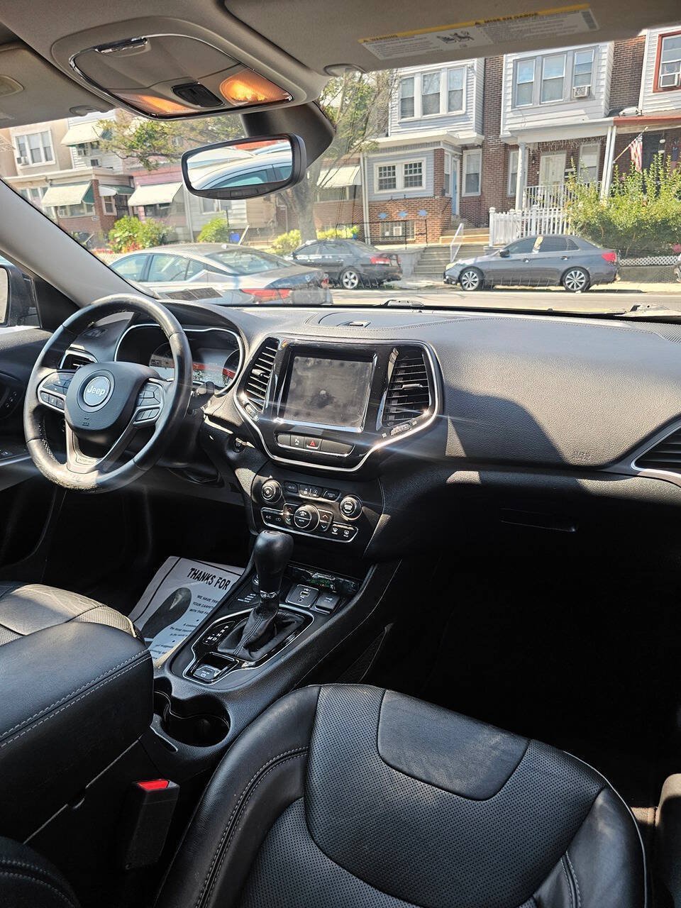Used 2019 Jeep Cherokee Limited AWD/4WD image 13