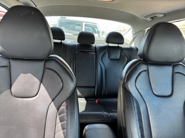 Used 2024 Hyundai Elantra Limited FWD image 58