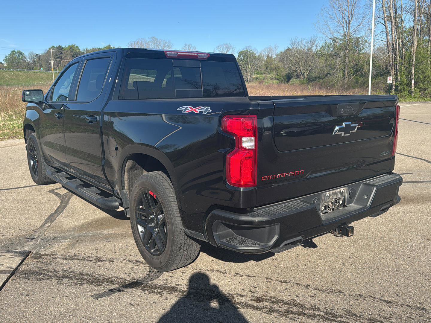 Used 2021 Chevrolet Silverado 1500 RST w/ Redline Edition AWD/4WD image 3