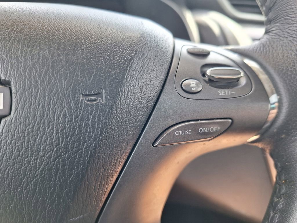 Used 2024 Nissan Murano SL FWD image 14