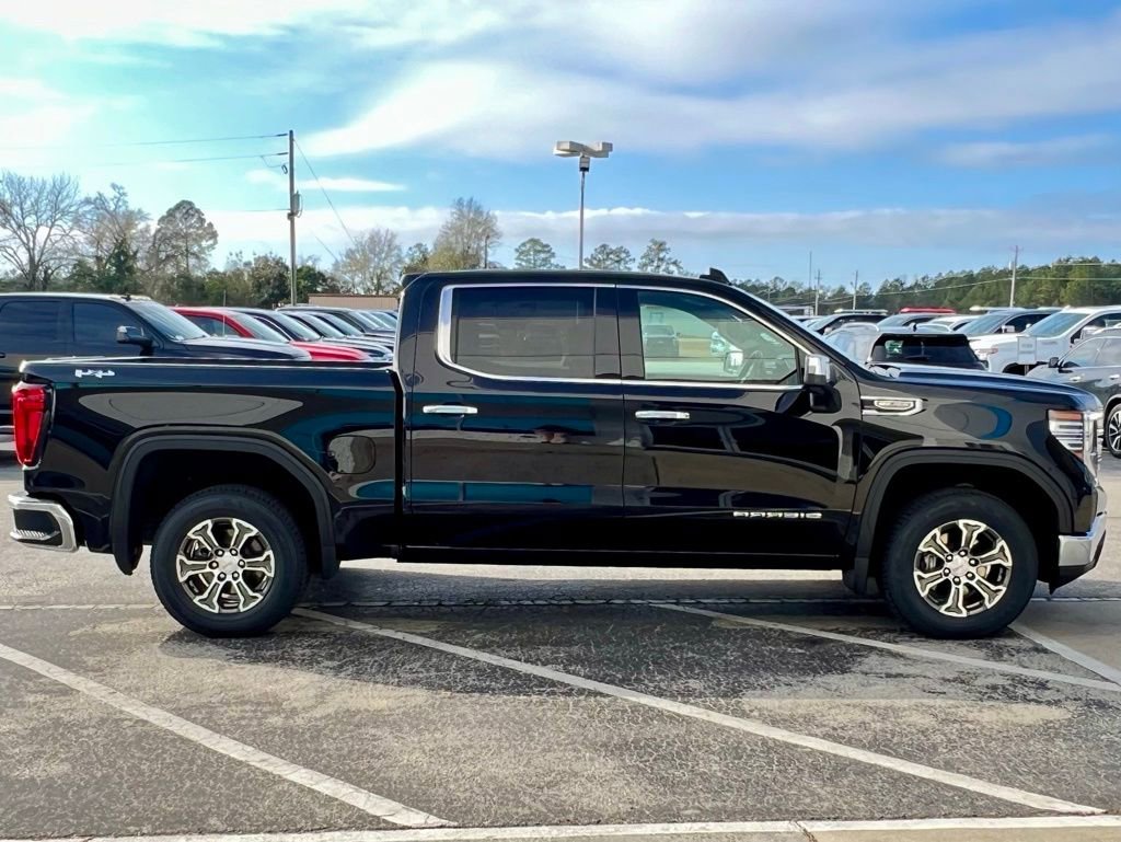 Used 2025 GMC Sierra 1500 SLT video 3