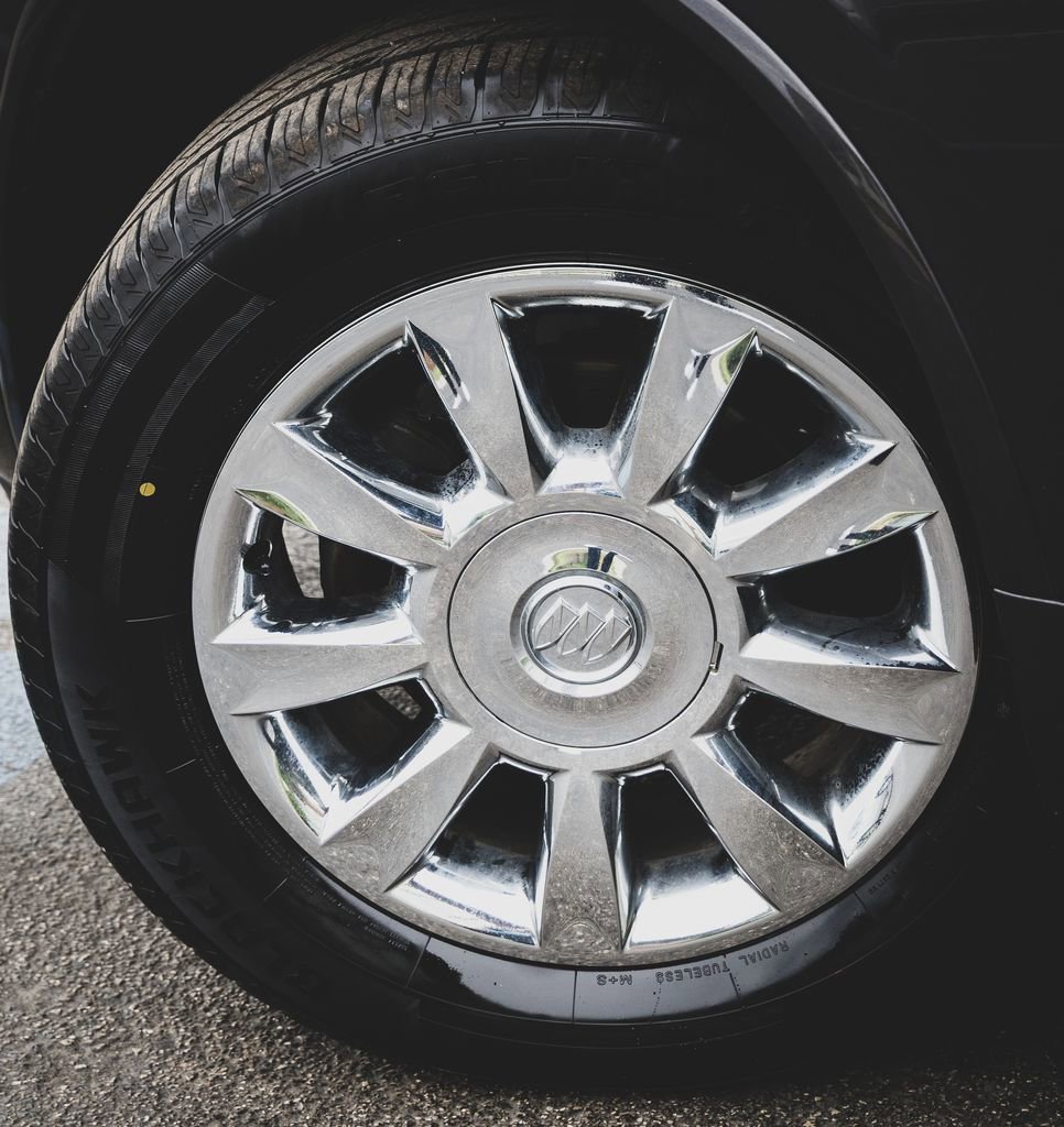 Used 2014 Buick Enclave Leather image 4