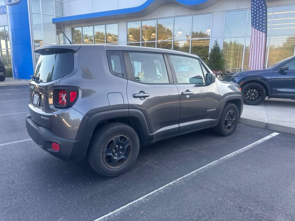 Used 2017 Jeep Renegade Sport w/ Power & Air Group FWD image 5