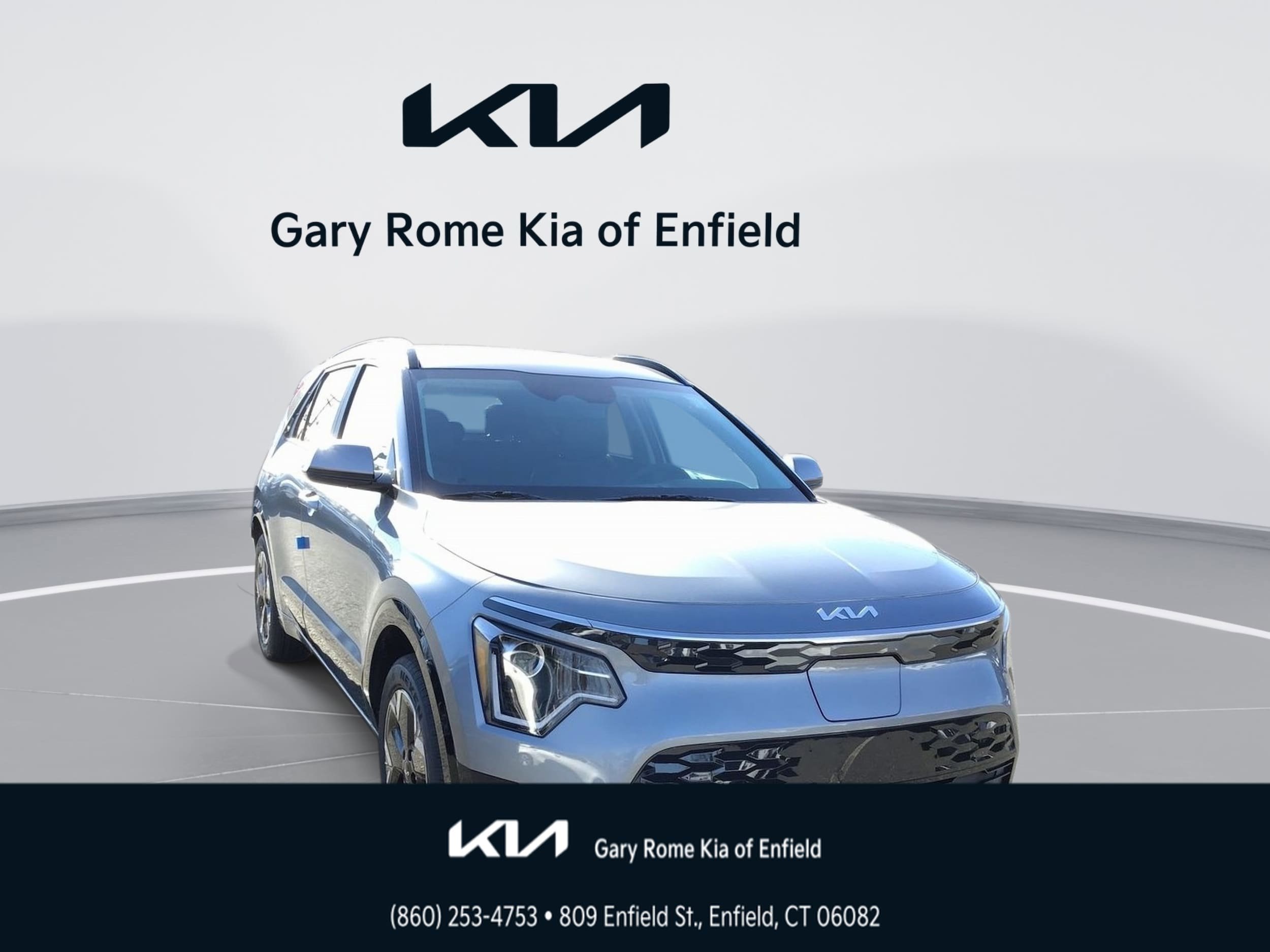 Used 2024 Kia Niro Wind w/ Wind Preserve Package FWD image 1