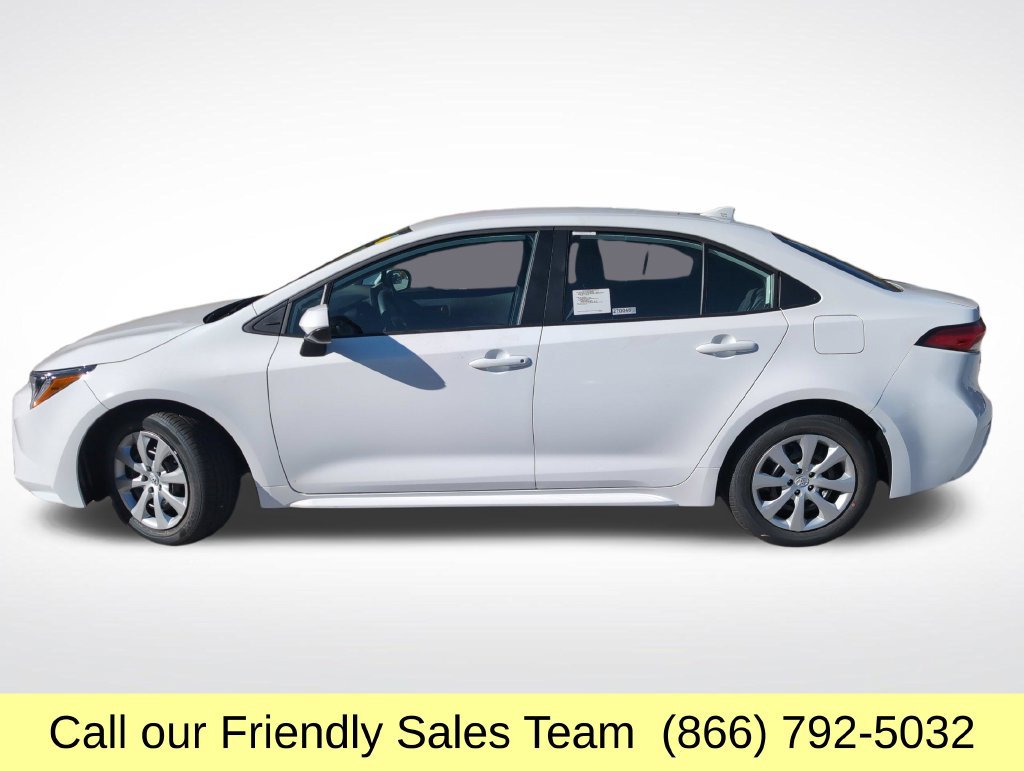 New 2027 Toyota Corolla LE FWD image 2
