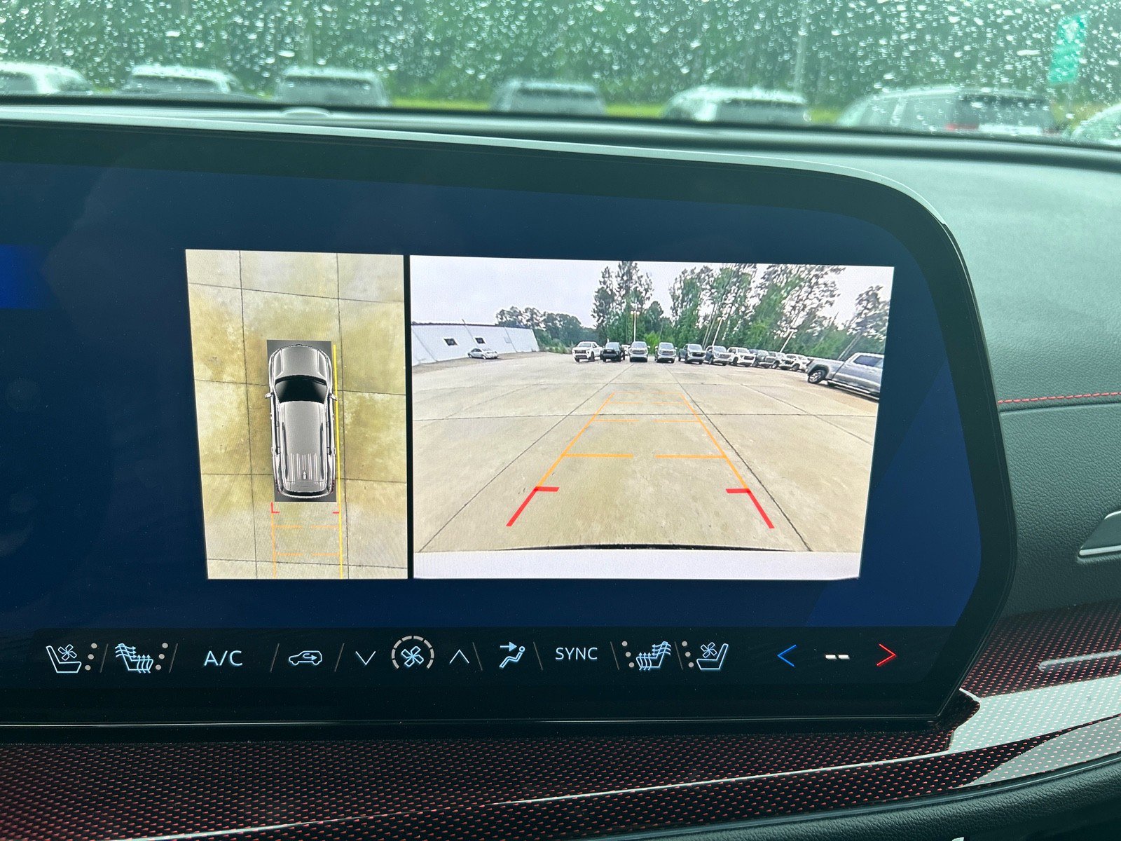 New 2026 Chevrolet Traverse RS w/ LPO, Floor Liner Package FWD image 12