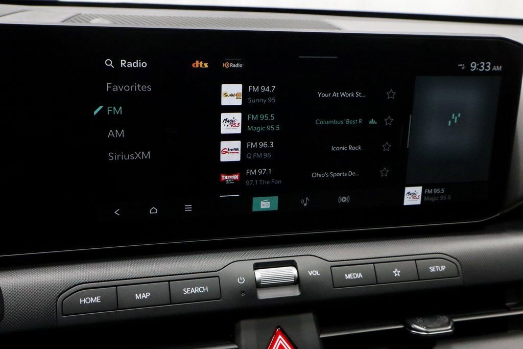 Used 2025 Kia K4 LXS image 3
