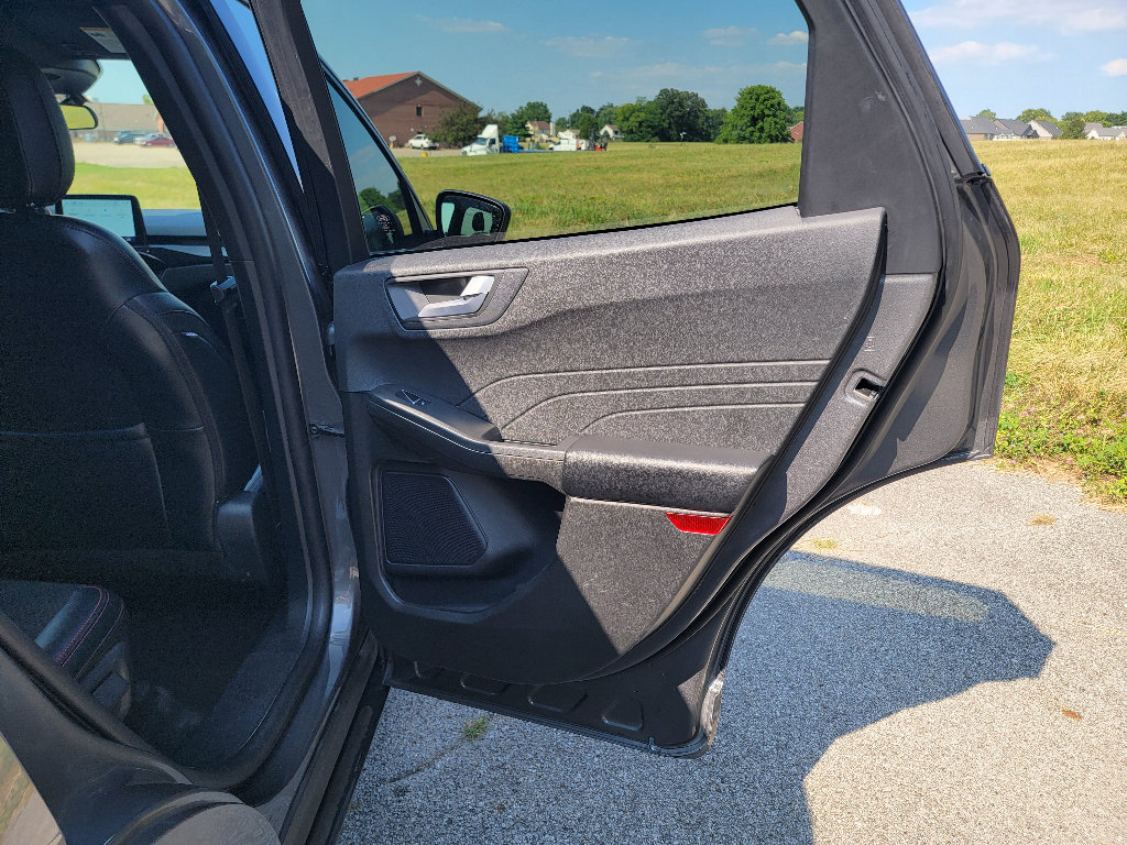 Used 2024 Ford Escape ST-Line FWD image 28