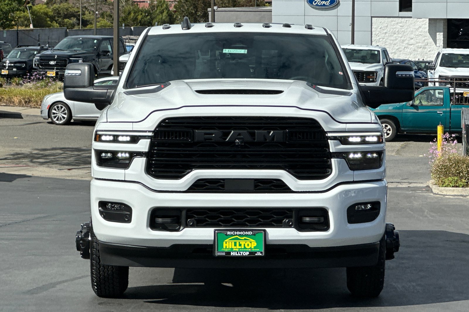 New 2026 RAM 3500 Laramie AWD/4WD image 9
