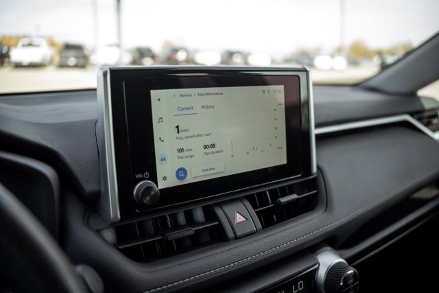 Used 2024 Toyota RAV4 XLE image 18