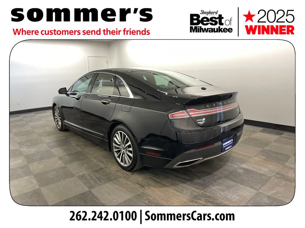 Used 2020 Lincoln MKZ image 3