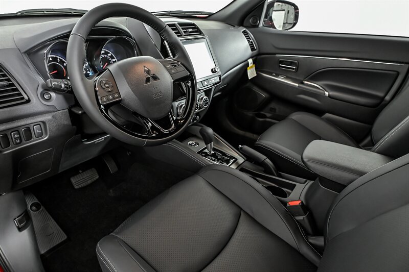 New 2027 Mitsubishi Outlander Sport SEL AWD/4WD image 17