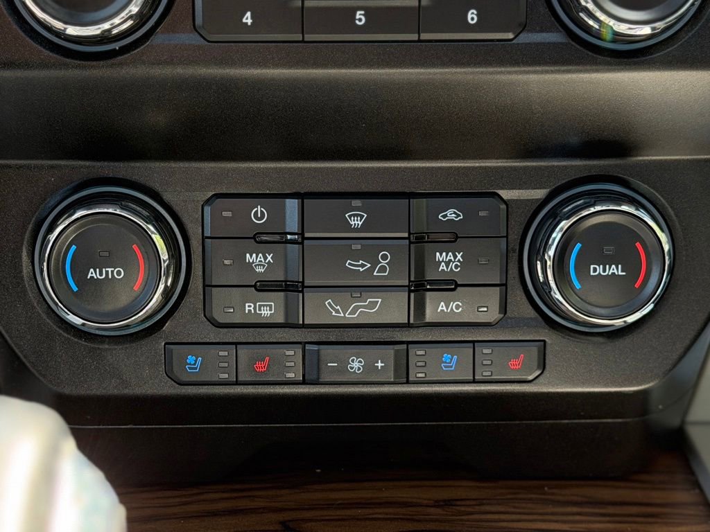 Used 2020 Ford F150 Lariat AWD/4WD image 17