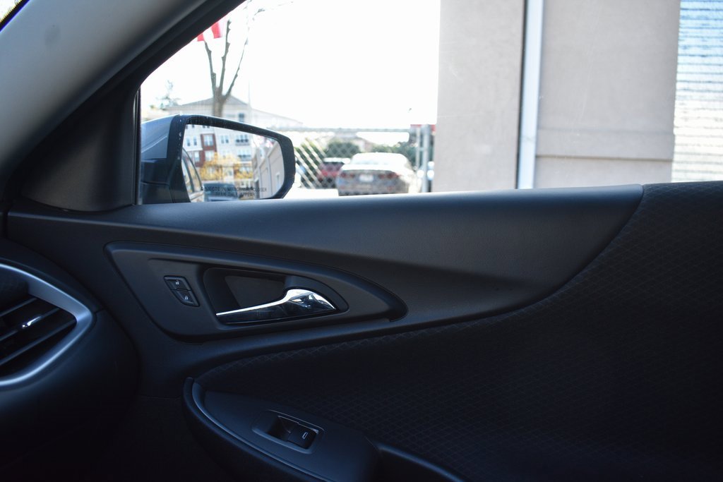 Used 2024 Chevrolet Malibu LT image 21