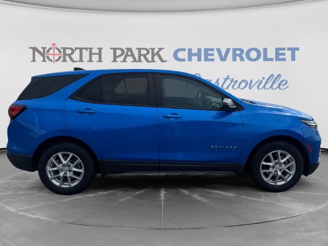 Certified 2024 Chevrolet Equinox LS w/ LS Convenience Package FWD image 2