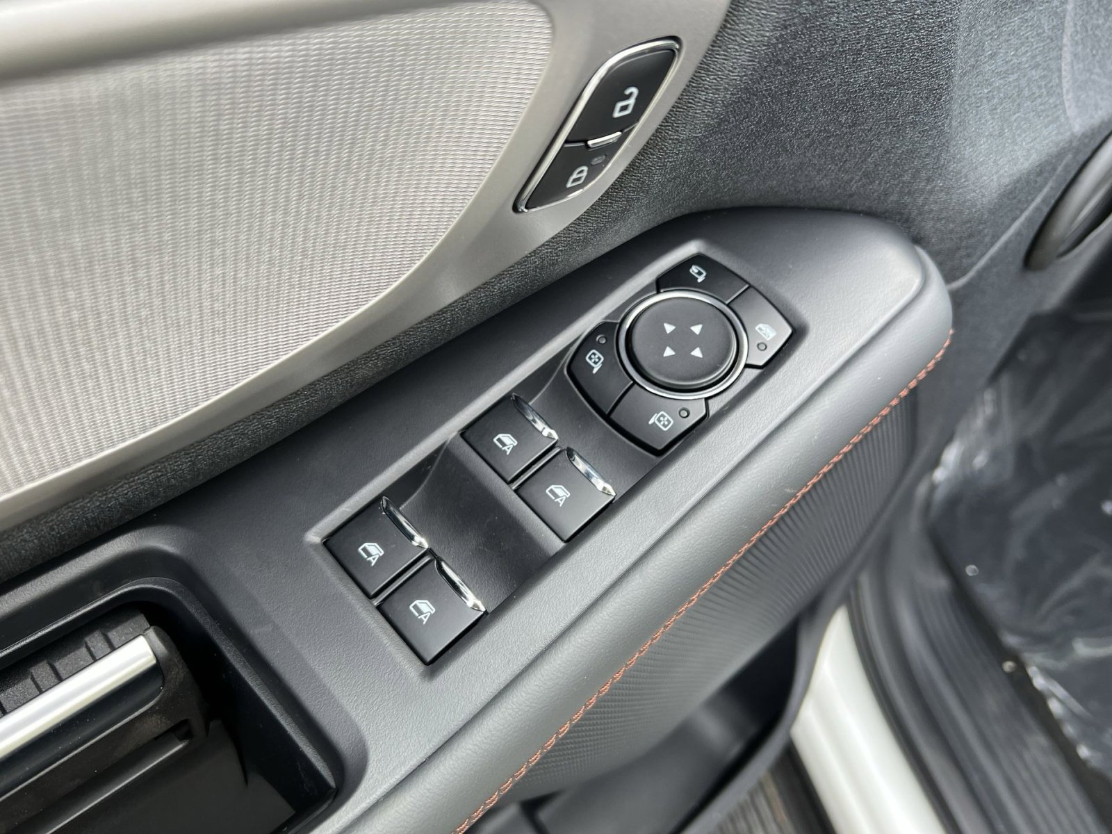 New 2025 Ford Expedition Max Active image 15