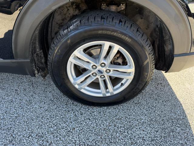 Certified 2021 Ford Explorer XLT w/ Equipment Group 202A image 34
